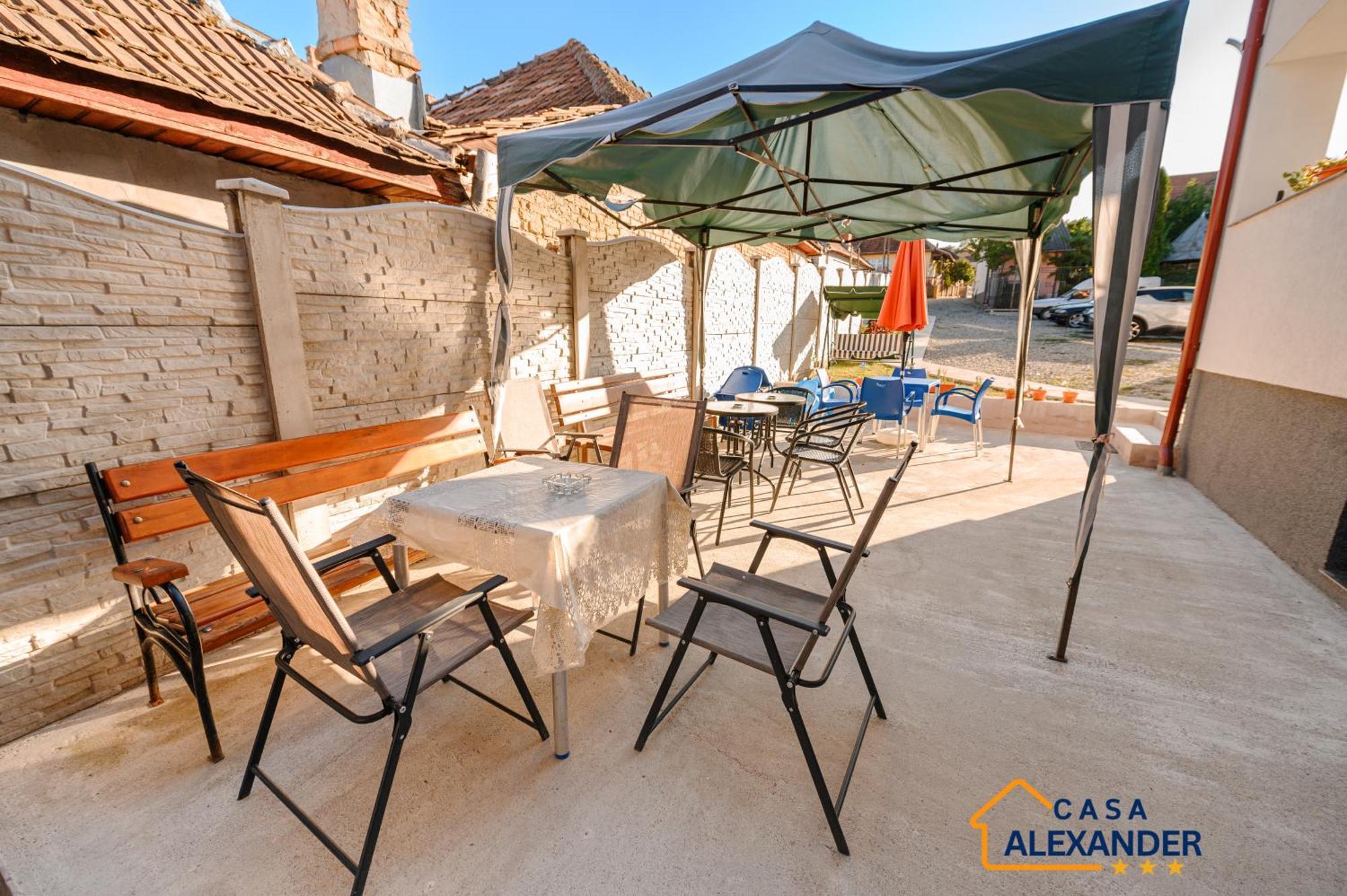 ホテル Casa Alexander Călimăneşti エクステリア 写真